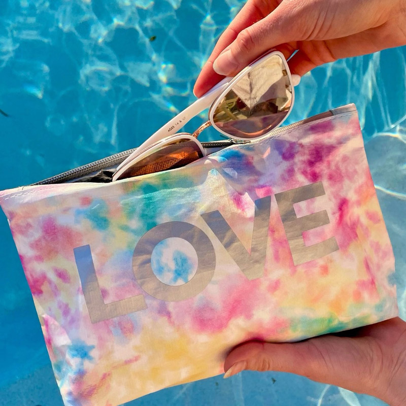 Waterproof makeup bag